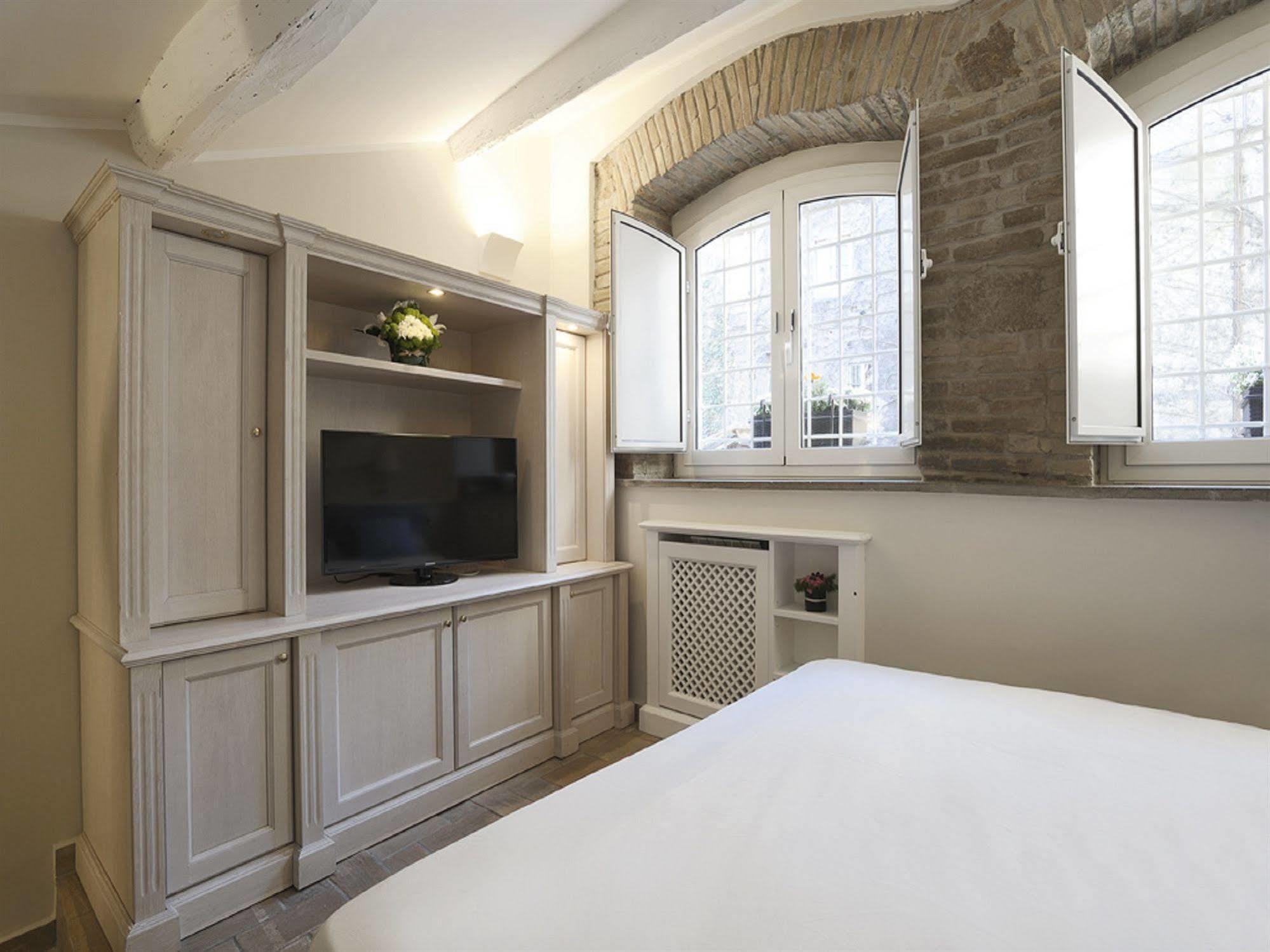 Antiche Residenze Romane Navona Extérieur photo