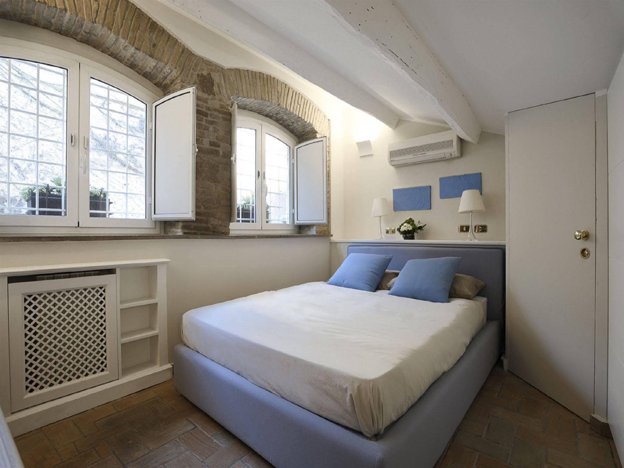 Antiche Residenze Romane Navona Extérieur photo